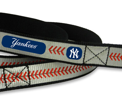 New York Yankees Pet Leash Reflective Baseball Size Large CO